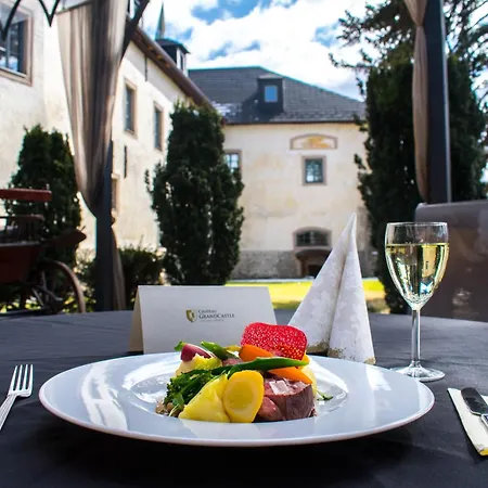 Chateau Grandcastle Liptovský Hrádok